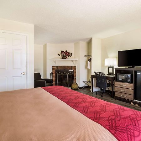 Econo Lodge Glade Springs I-81 Dış mekan fotoğraf