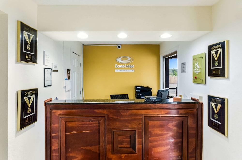 Econo Lodge Glade Springs I-81 Dış mekan fotoğraf