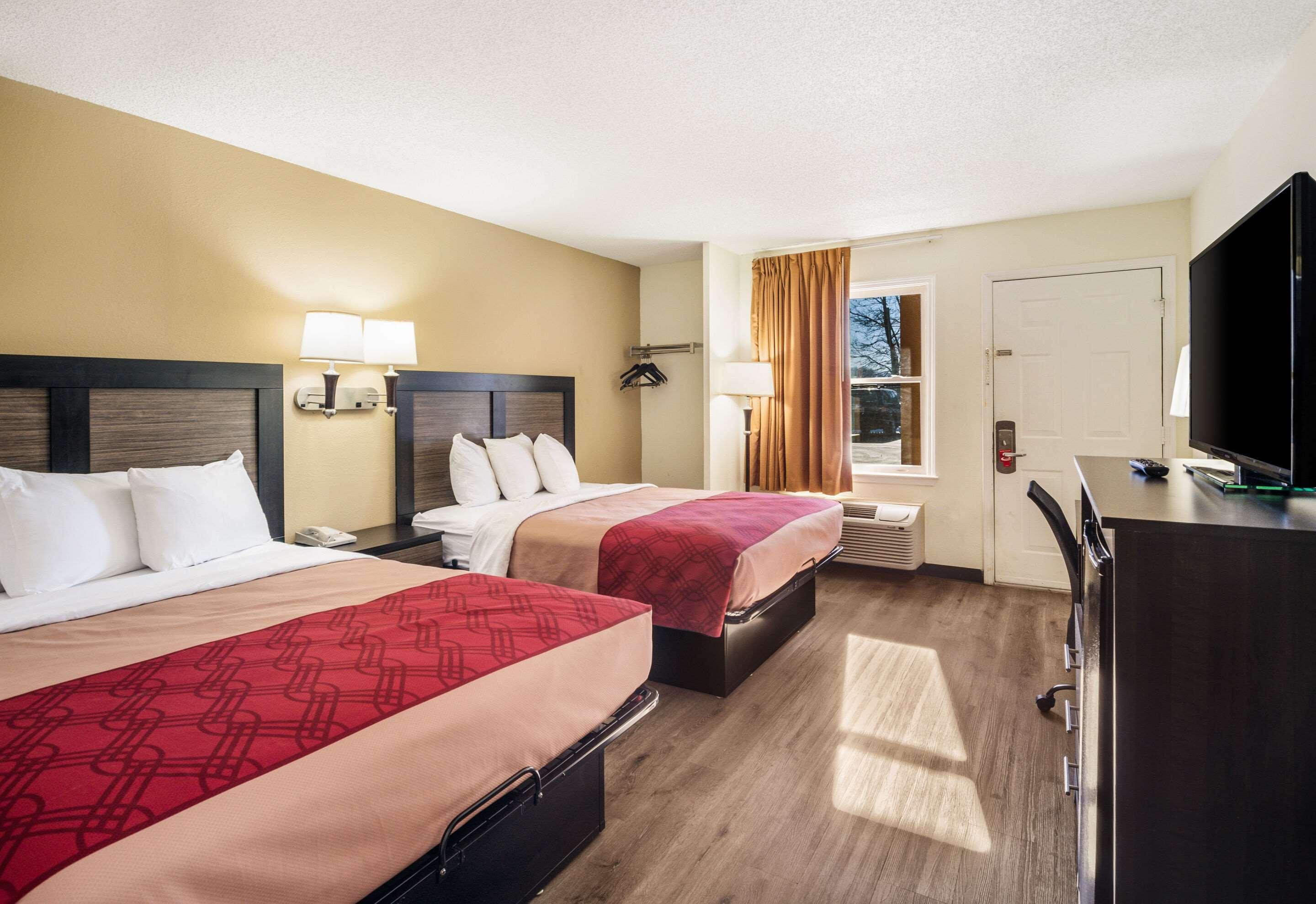 Econo Lodge Glade Springs I-81 Dış mekan fotoğraf