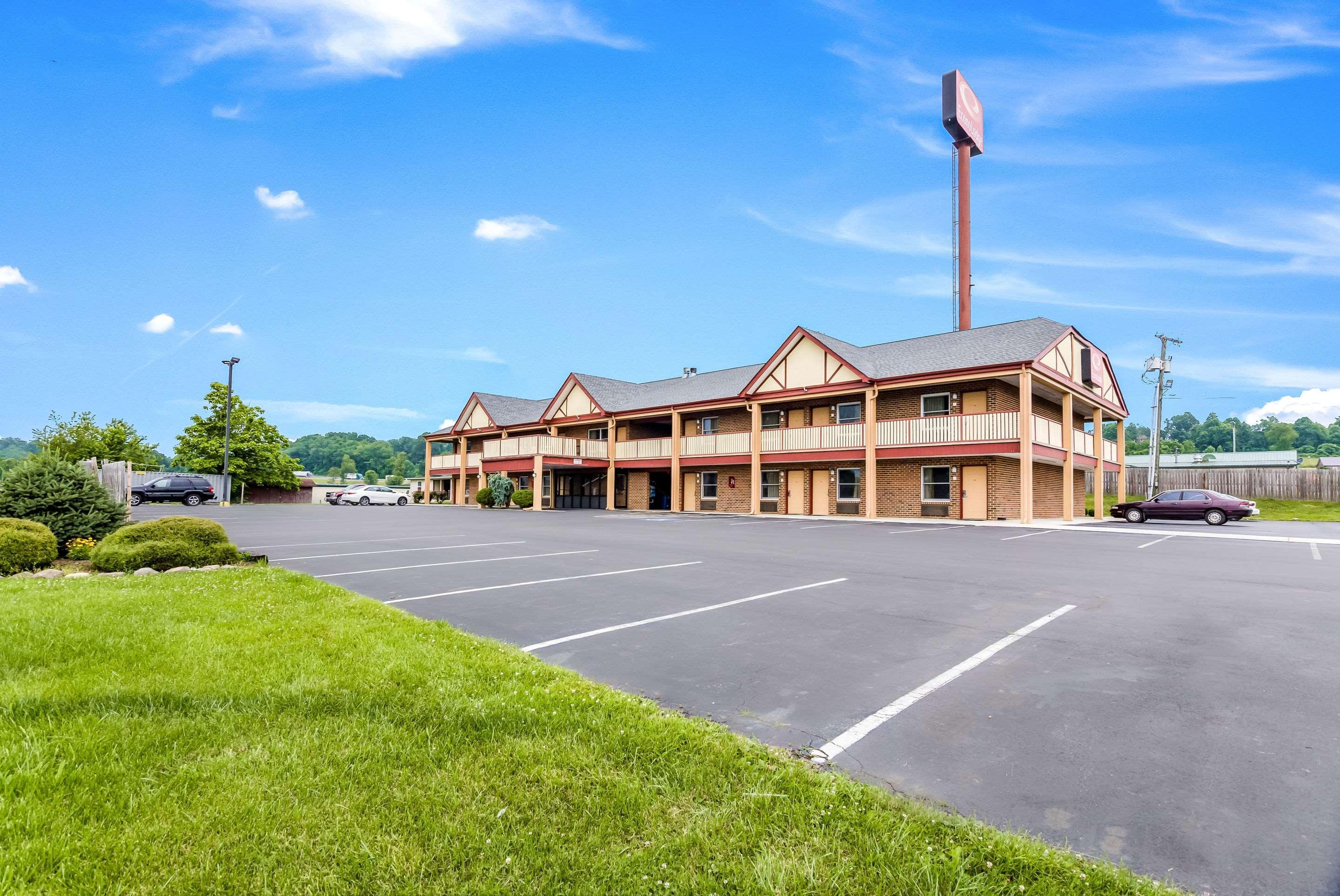 Econo Lodge Glade Springs I-81 Dış mekan fotoğraf