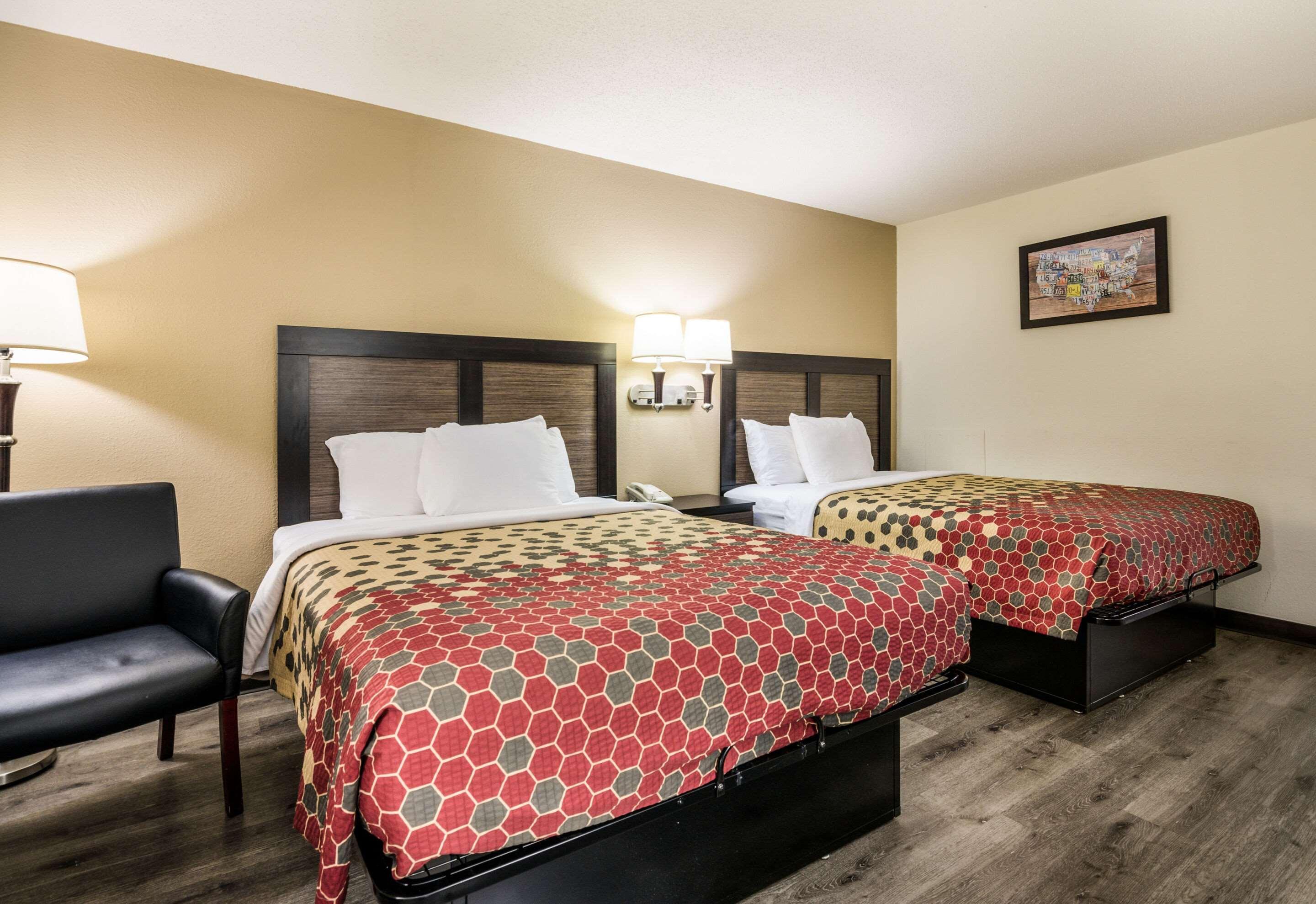 Econo Lodge Glade Springs I-81 Dış mekan fotoğraf
