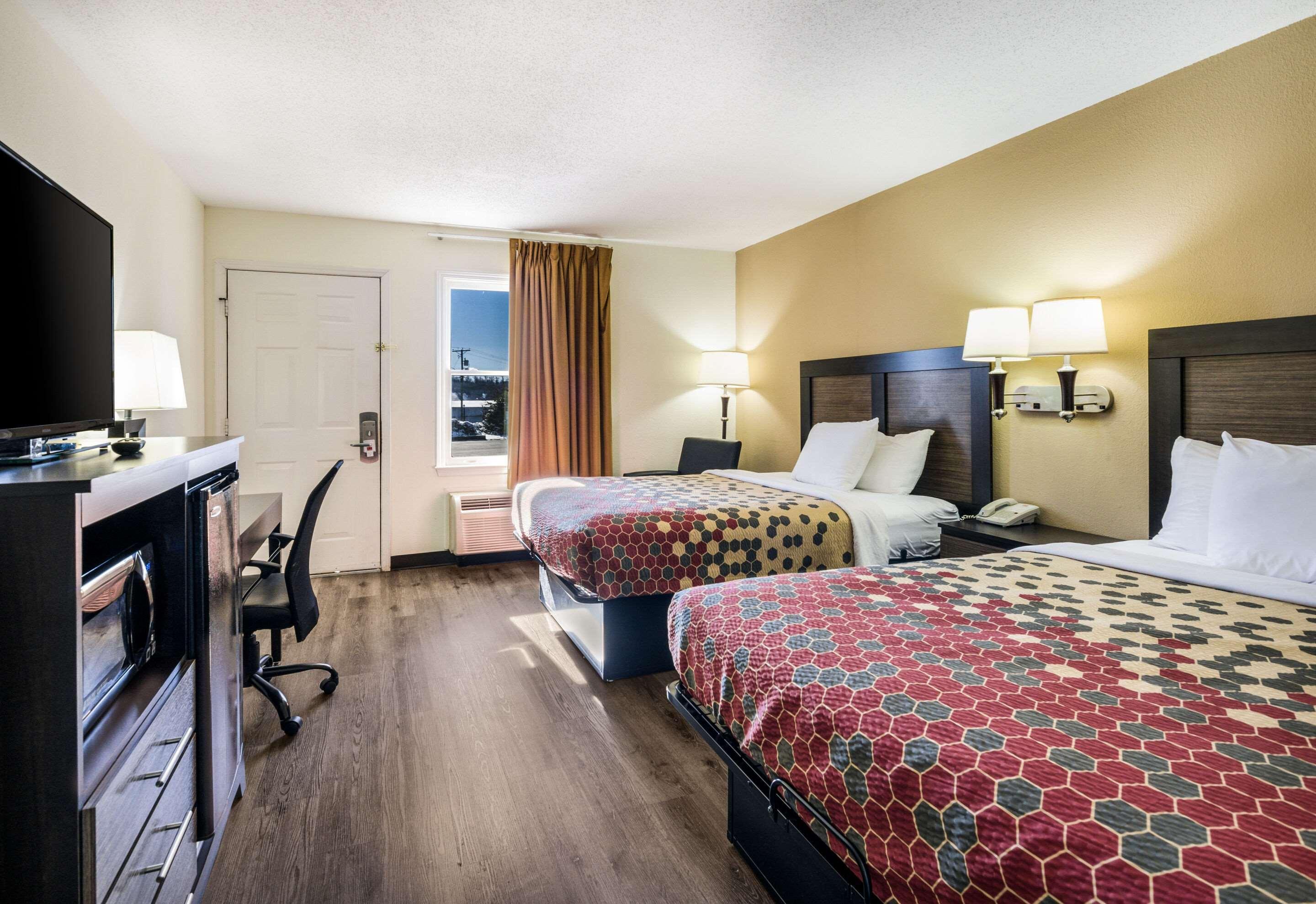 Econo Lodge Glade Springs I-81 Dış mekan fotoğraf