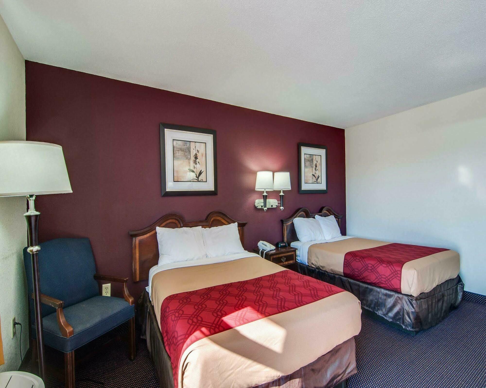 Econo Lodge Glade Springs I-81 Dış mekan fotoğraf