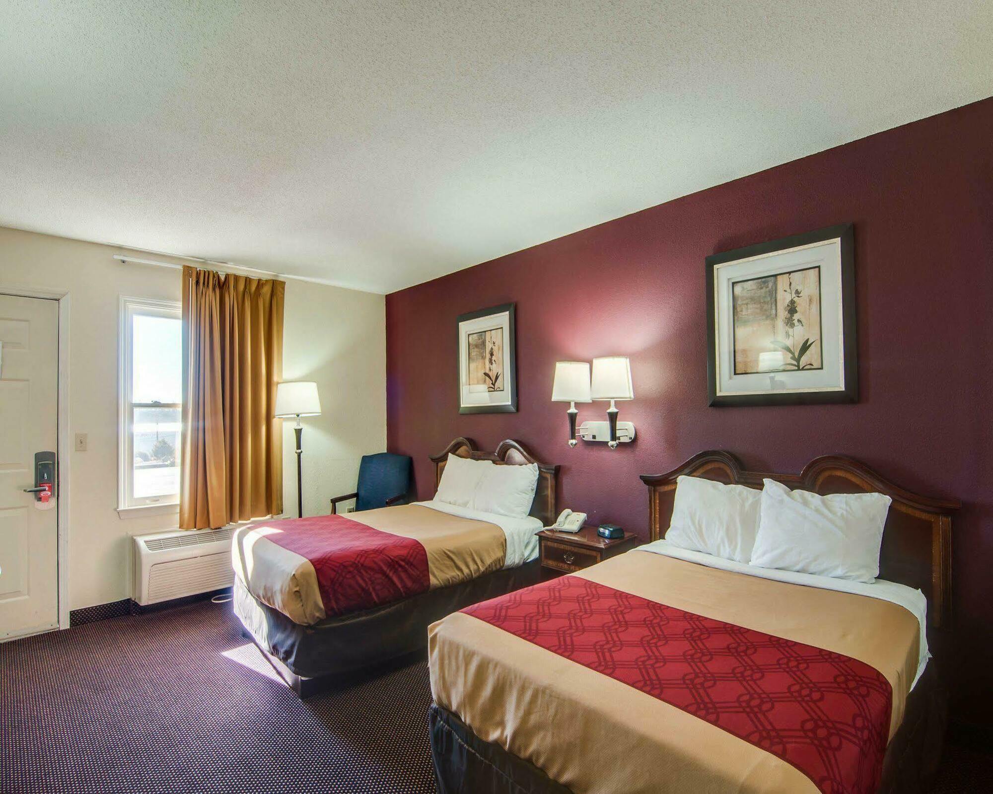 Econo Lodge Glade Springs I-81 Dış mekan fotoğraf